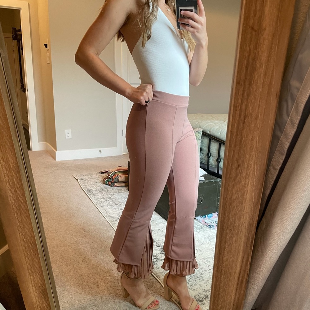 Blush pink retro cropped pants